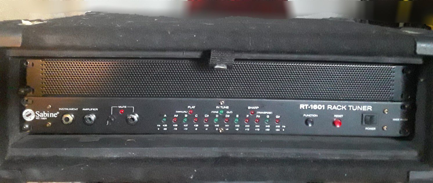 Rack tuner with 2 component rack