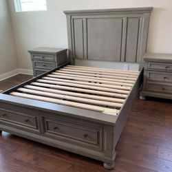 Lettner queen on sale panel storage bed