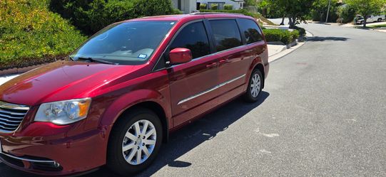 2014 Chrysler Town & Country Touring