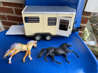 ERTL Big Farm Horse Trailer