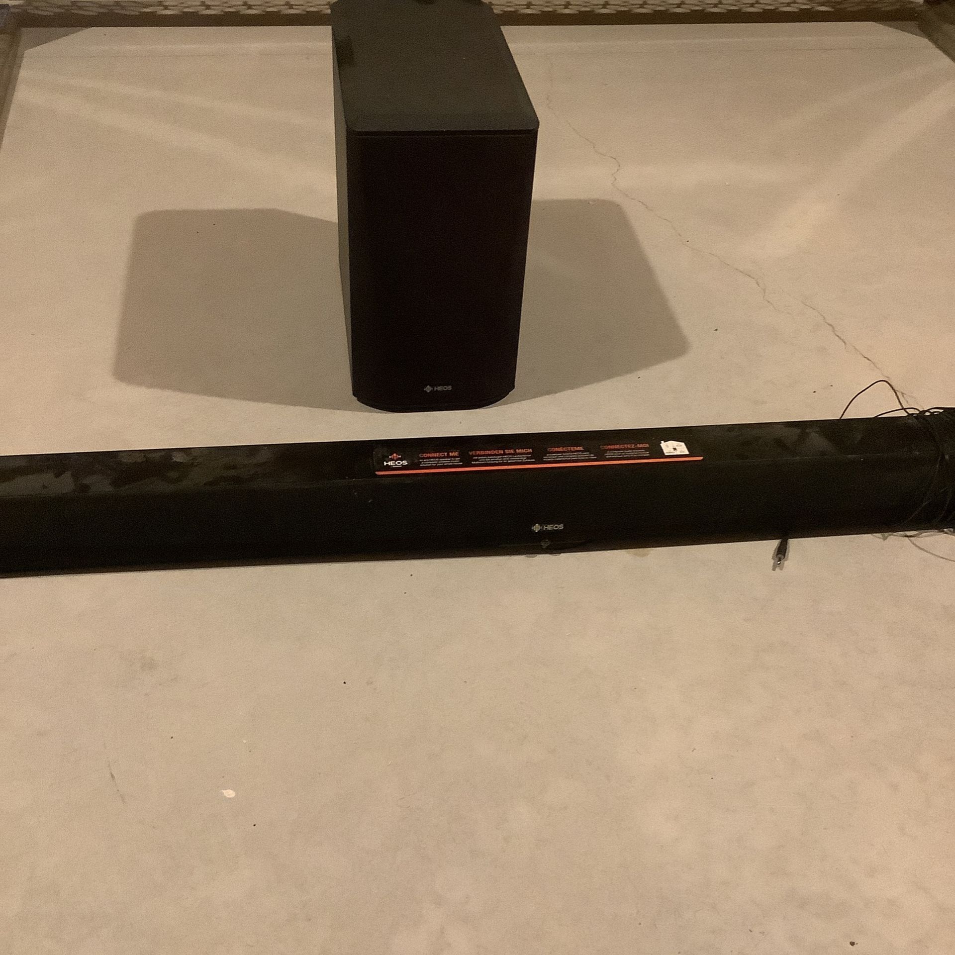 HEOS Soundbar And Woofer