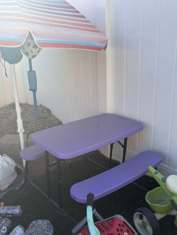 Kids table