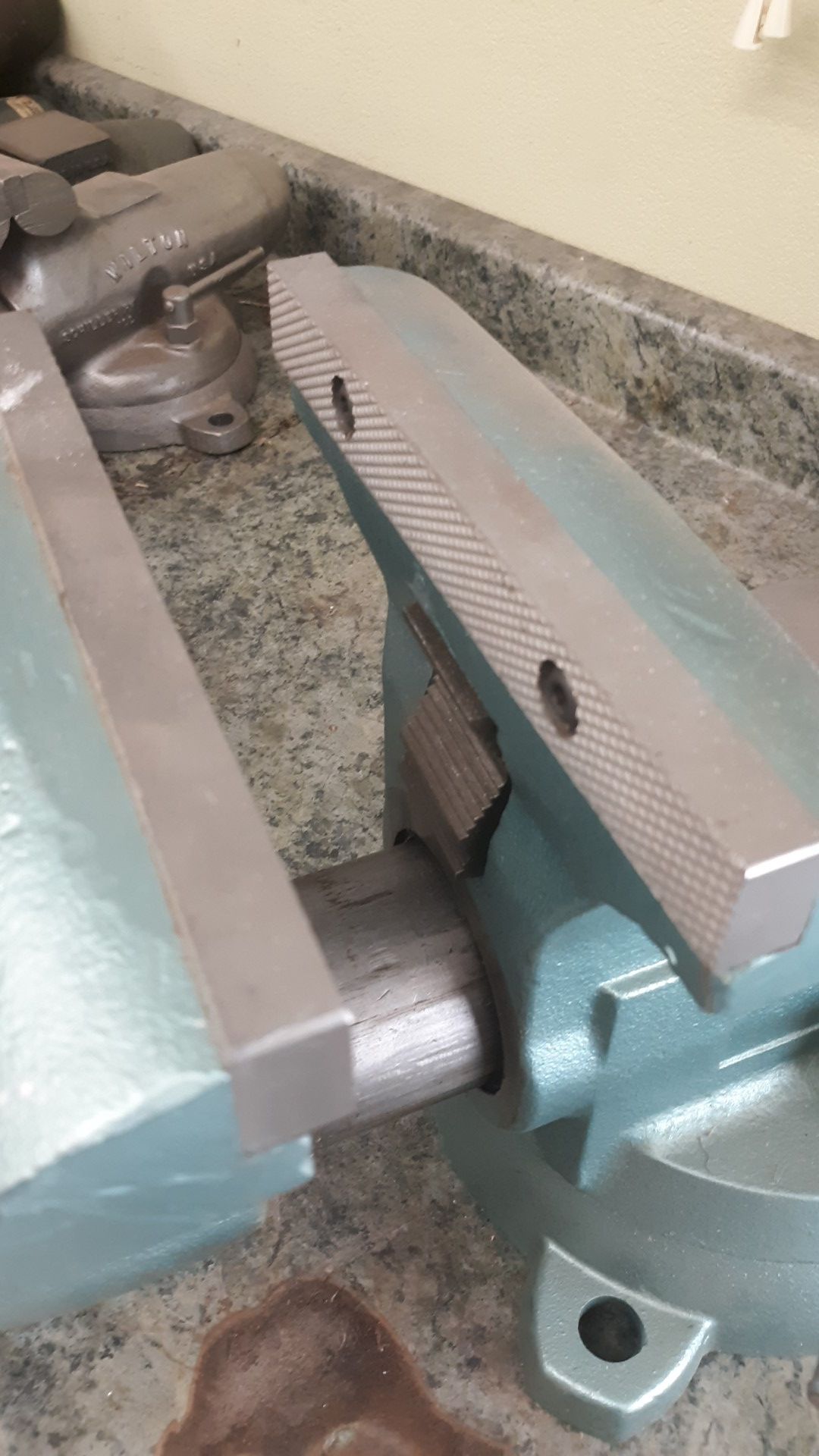 Wilton bench vise