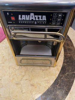 LAV80114 One-Cup Espresso Beverage System, Chrome/Gold Stainless Steel By LAVAZZA -