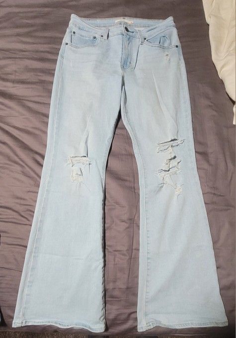 Womens Levi Jeans