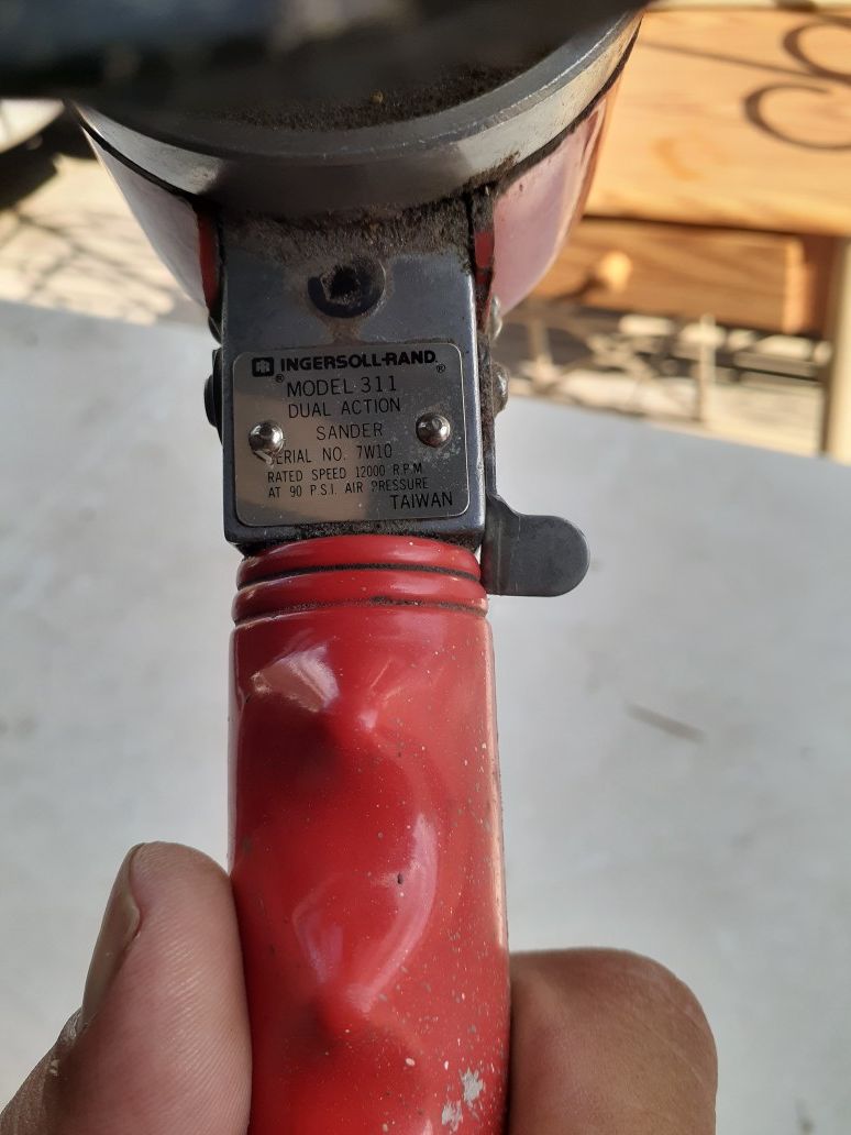 Ingersoll Rand 6" dual action sander