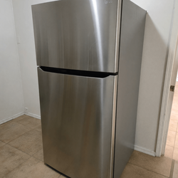 2022 LG LHTNS2403S Top Freezer Refrigerator – Good Condition, 23.8 cu ft - Phoenix, AZ