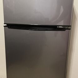 Minifridge With Freezer
