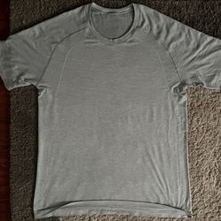 Lululemon Metal Vent Tech Shirt
