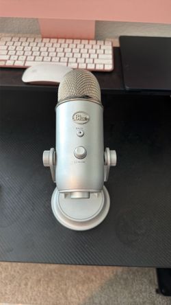 Blue yeti microphone