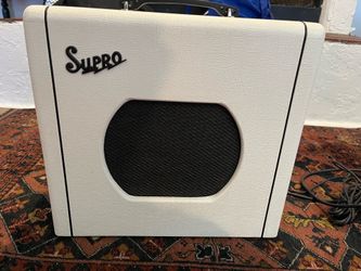 Supro Delta King 10 5W tube amp