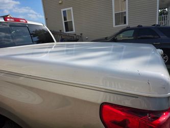 6ft Toyota Tundra bed cover