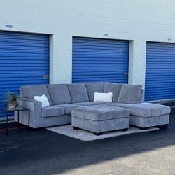 Gray L-Shaped Sectional w/ Ottoman