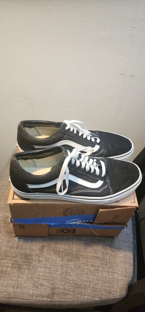 $40 OBO!!!! Vans Off The Wall Size Men's Size 11.5
