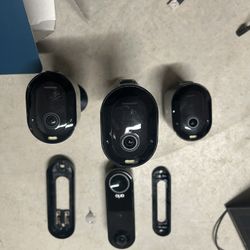 Arlo Pro 4 Wireless Security Cameras + doorbell camera