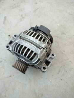 Audi & VW Bosch Alternator In Good Condition!