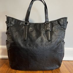 Beautiful TUMI BigBig Tote 