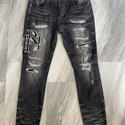 AMIRI Staggered Letter Jeans “Black”