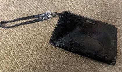 Cole Hahn patent Crinkle Leather Wristlet Zipper Purse