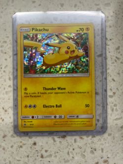 Pikachu Halo Pokemon card 2016