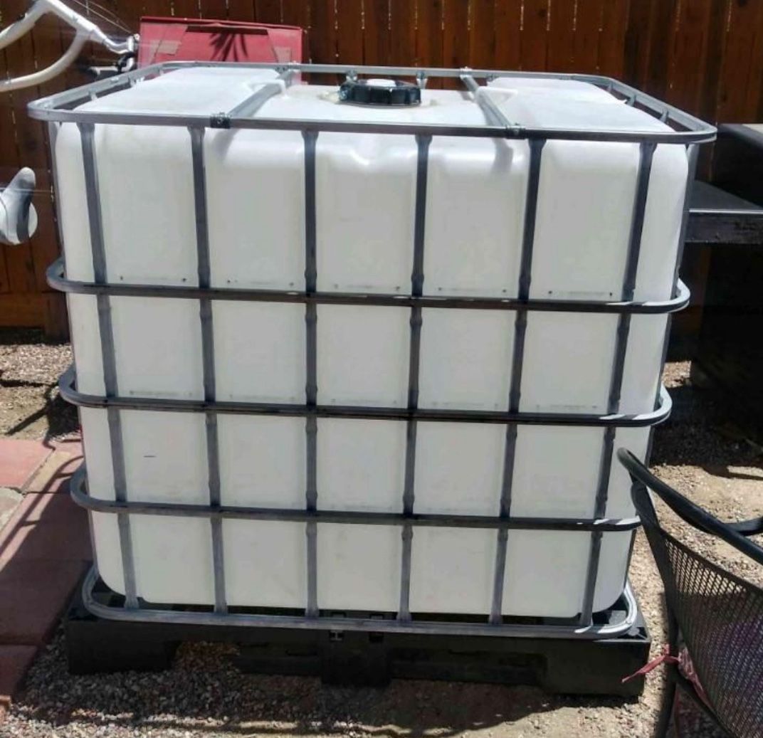 Water Storage Tank **PRICE REDUCED $150
