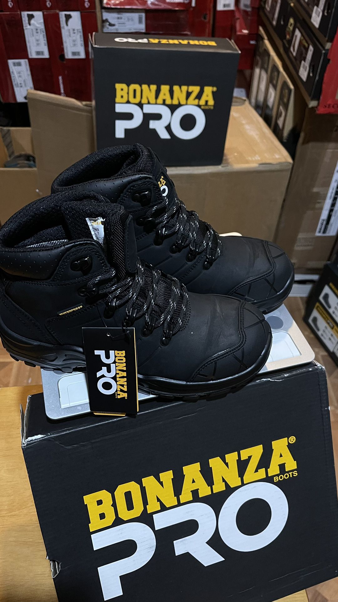 WORk BOOTS 🥾// BONANZA PRO // WATERPROOF 💦different Sizes Available 