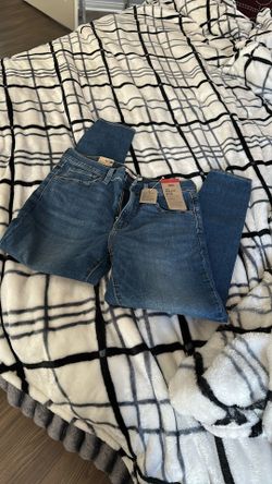 New Levi's High Rise Super Skinny 720