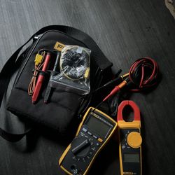 Fluke Multimeter And Clamp Combo