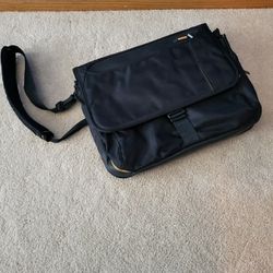 Computer Messenger Bag. 