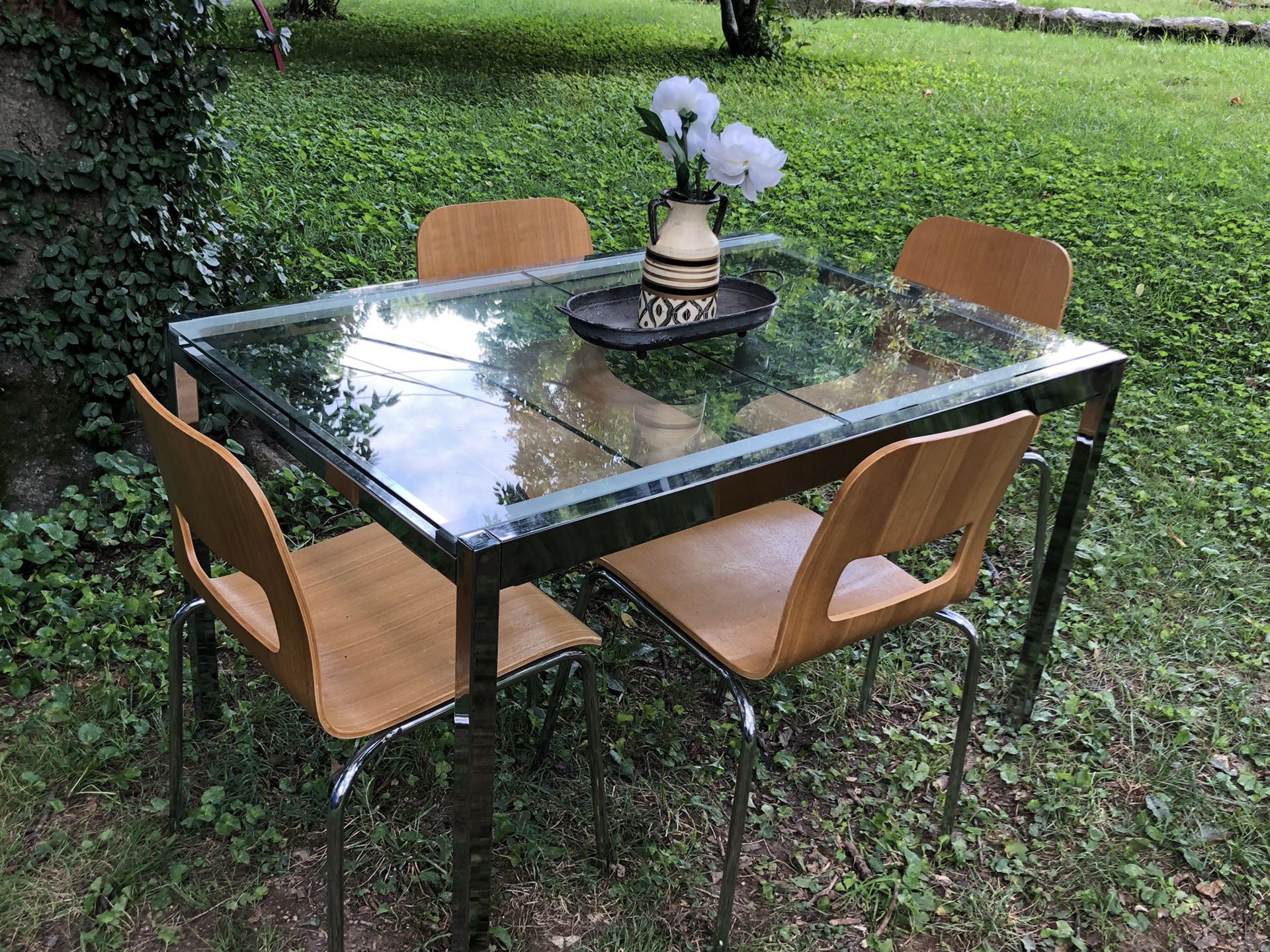 Nice IKEA Extendable Glass Dining Table & 4 Bamboo Chairs