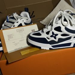 LV’s Trainer Men’s Size 10