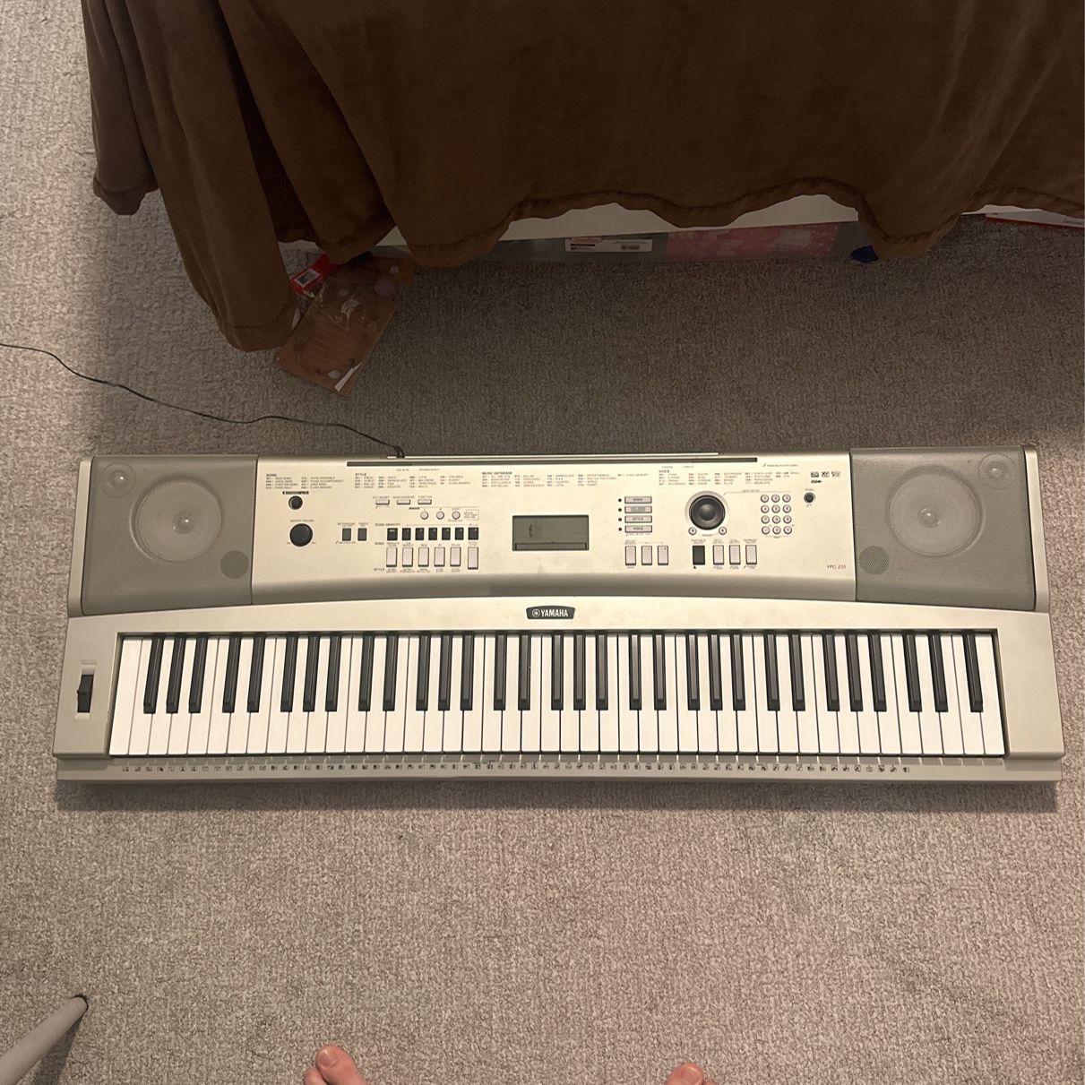 Ypg - 235 Yamaha Keyboard With Stand