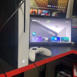 Xbox One S 