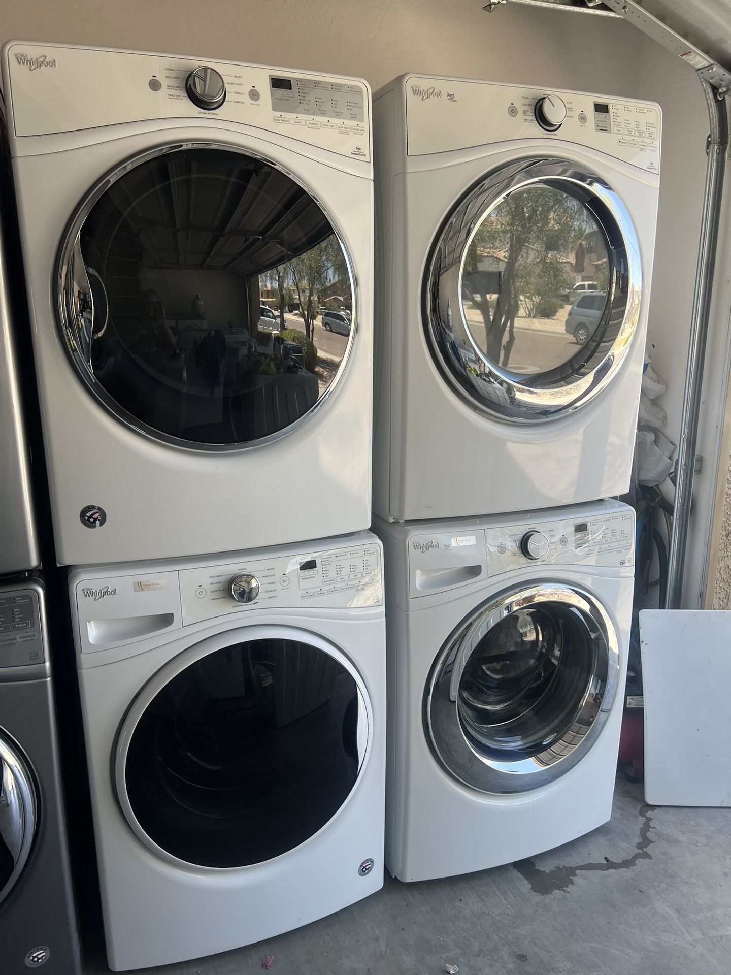 Set Whirlpool. Stackable