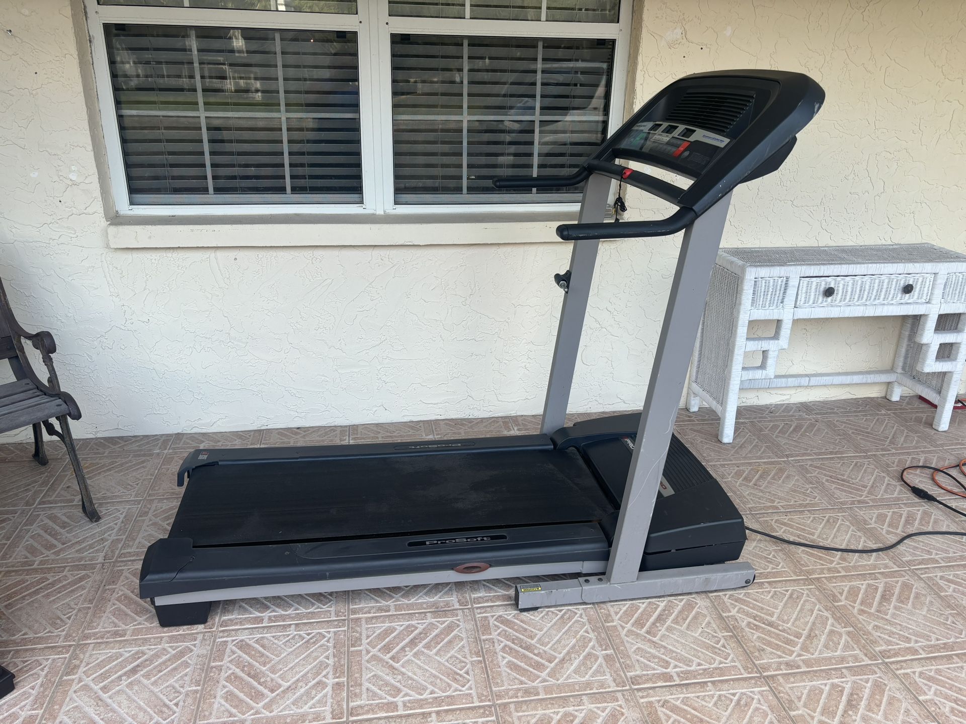 Proform 350 Treadmill No Incline