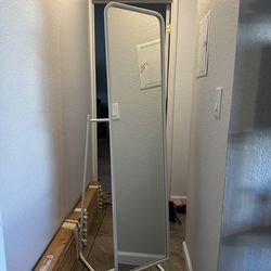 IKEA Knapper Mirror