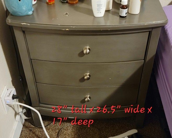 Dresser And Nightstand Set for Sale in Seattle, WA OfferUp