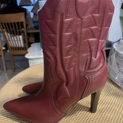 Beautiful Boot New Size 8 