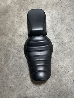 Harley Davidson sportster seat