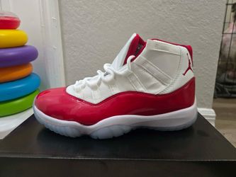 New sneakers men’s size 7 /8.5/8/10/11/12