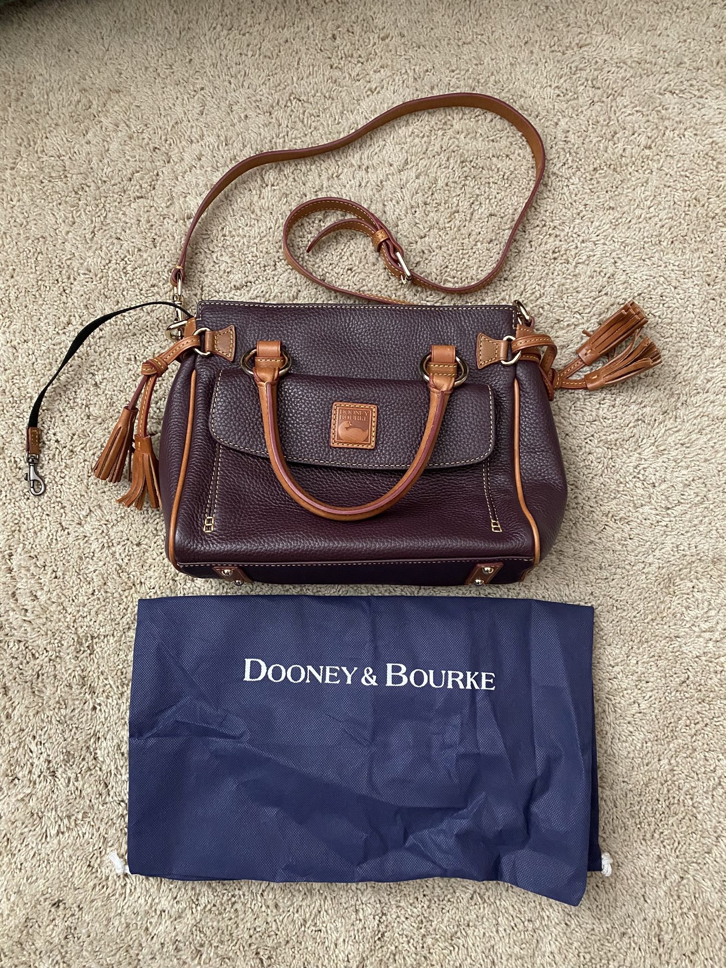 Dooney And Bourke Purse