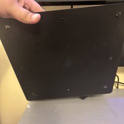 Gaming console 