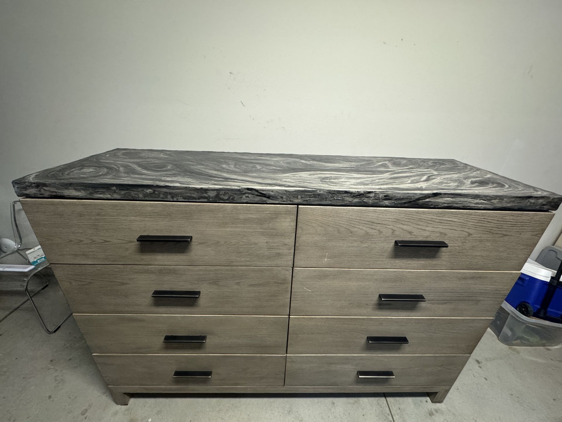 RH Dresser 8 Drawer