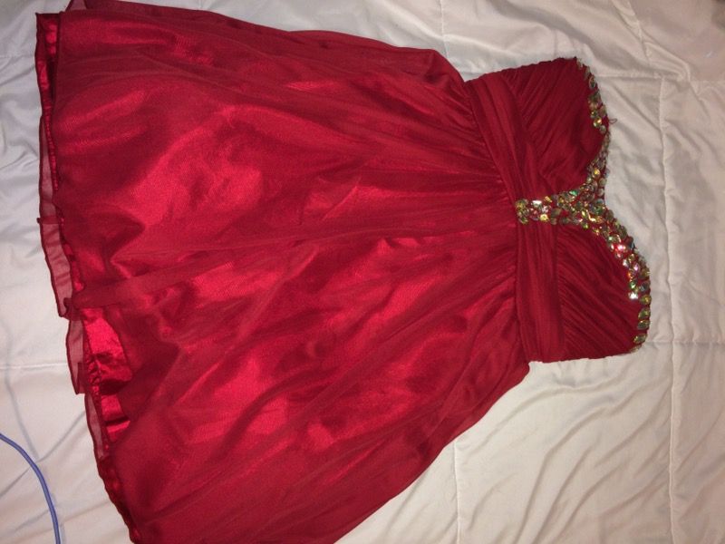 Red Strapless prom dress