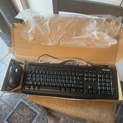 Microsoft Wired Keyboard With Mouse 