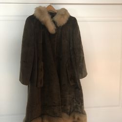Vintage Wales From London Coat