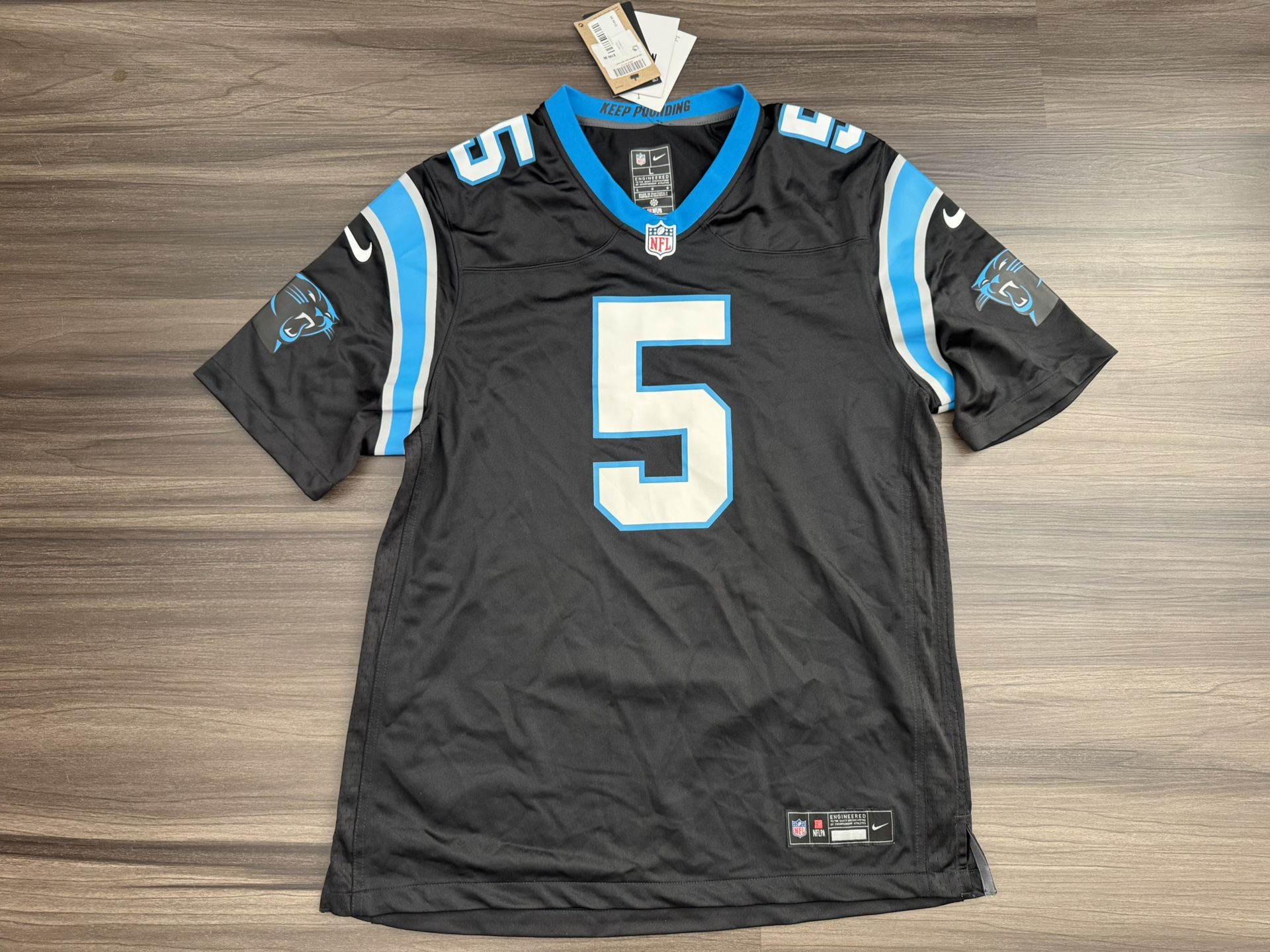 Nike Carolina Panthers Diontae Johnson #5 NFL Engineered Jersey Men’s L NWT 100% authentic. Brand new with tags. MSRP $150 The product is a men's si
