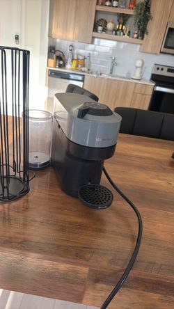 Nespresso Vertuo Pop+ Coffee Machine – Excellent Condition