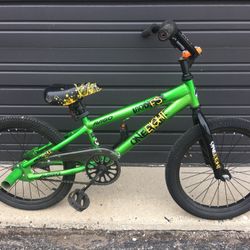 Boy’s BMX Bicycle Bike 18”