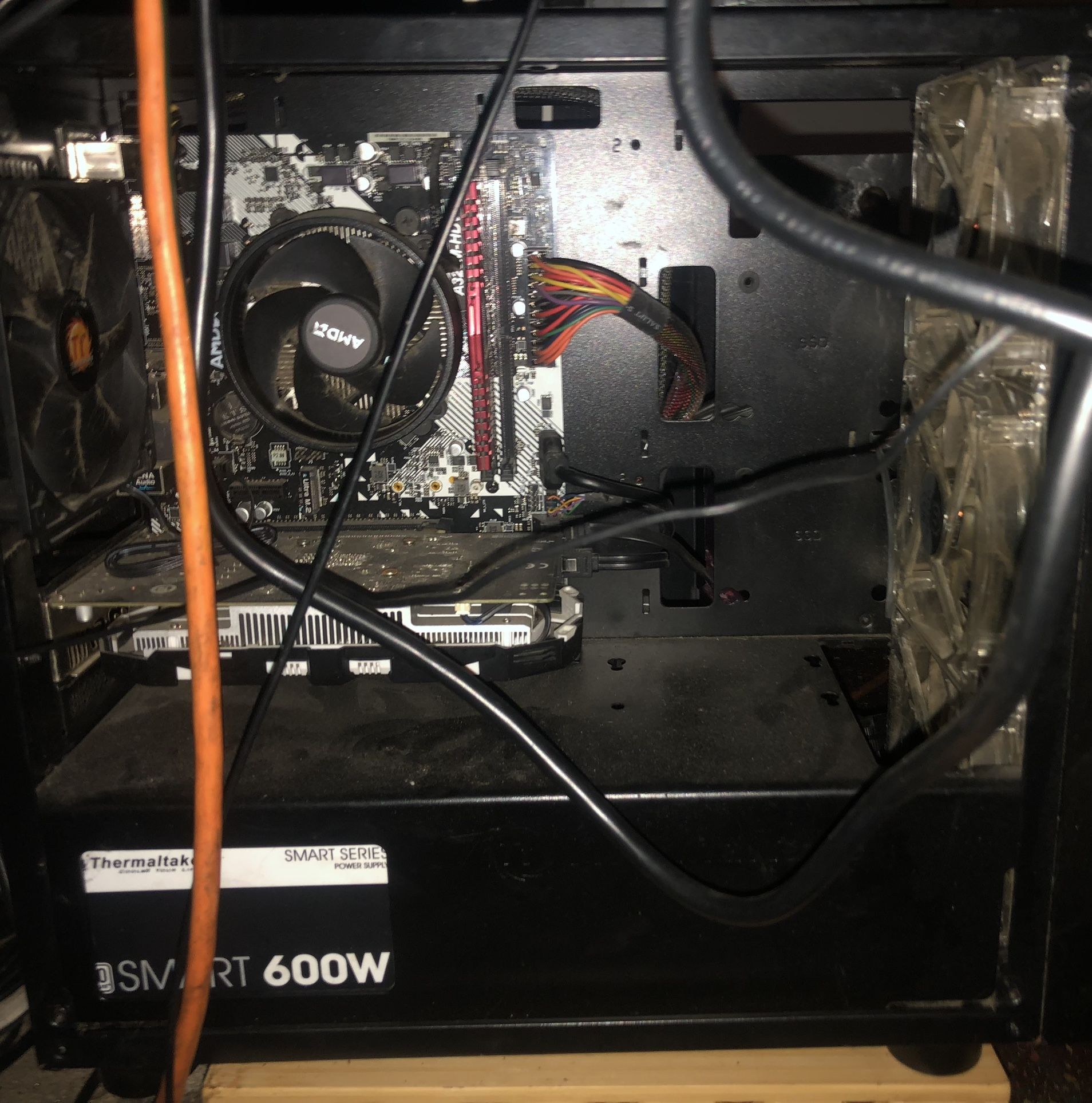 Low End Pc (runs good The Case Covers Are Missing)